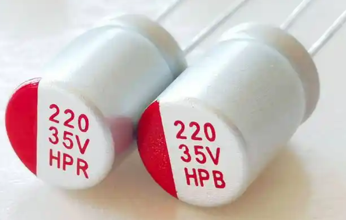 固態(tài)電容的性能特點(diǎn)有哪些？